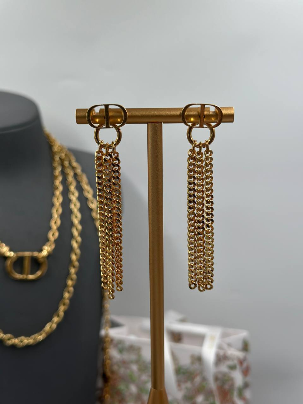 Серьги Dior