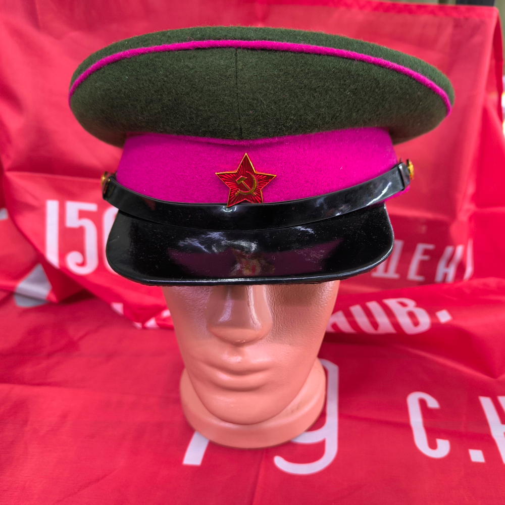 Фуражка для командного и начальствующего состава пехоты РККА обр. 1935 года. СССР, копия