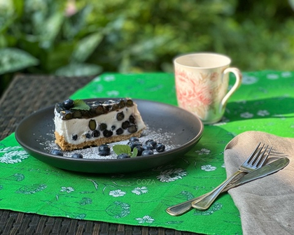 Полотенце COZA с принтом "Зонтики», зеленый фон, полулён, размер 40х70 см