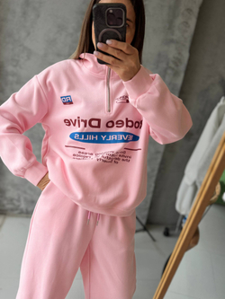 Костюм жен. 900 роз.