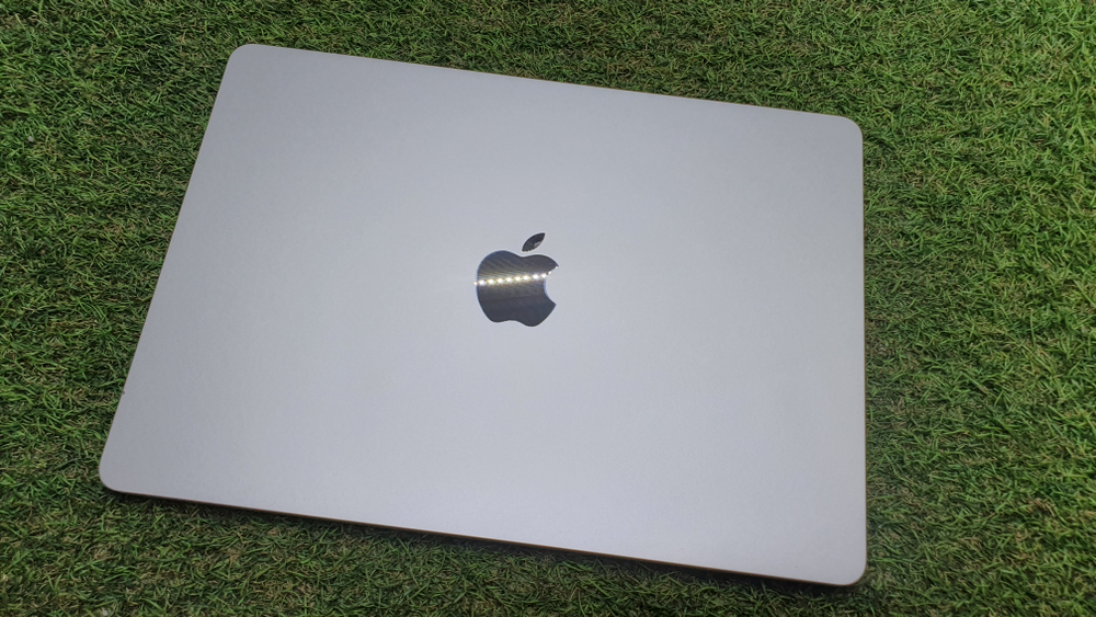 Apple MacBook Air 13.6", M4, 16ГБ 256ГБ 40 циклов