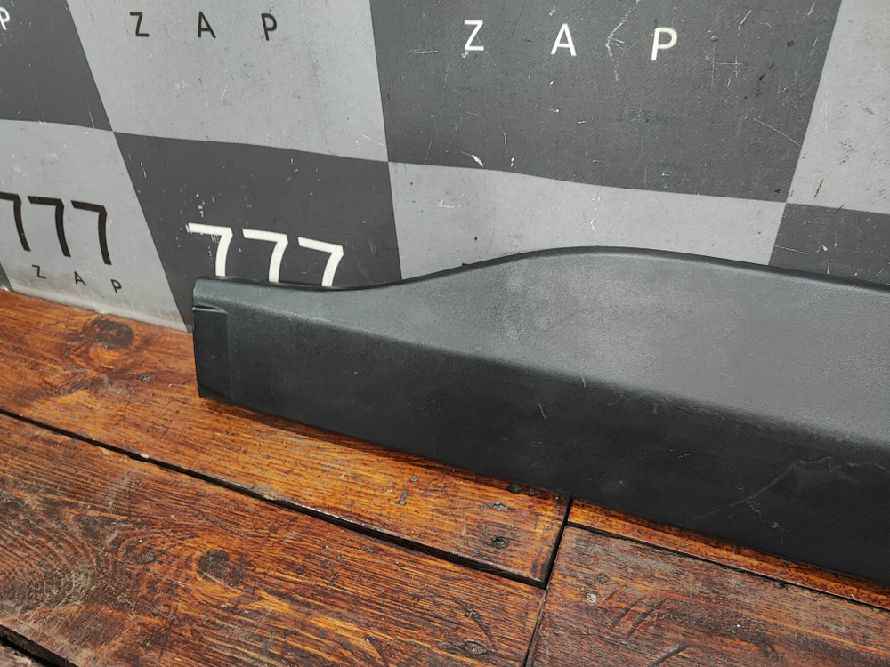 Накладка двери задней правой Toyota RAV4 V (XA50) 18-нв Б/У Оригинал 7507742040