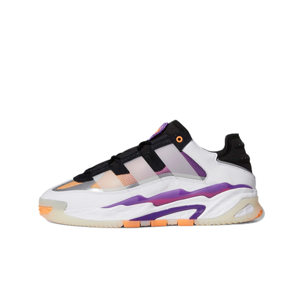 alt="adidas Niteball White Black Purple S24138 белые кроссовки с фиолетовыми акцентами вид сбоку на белом фоне"