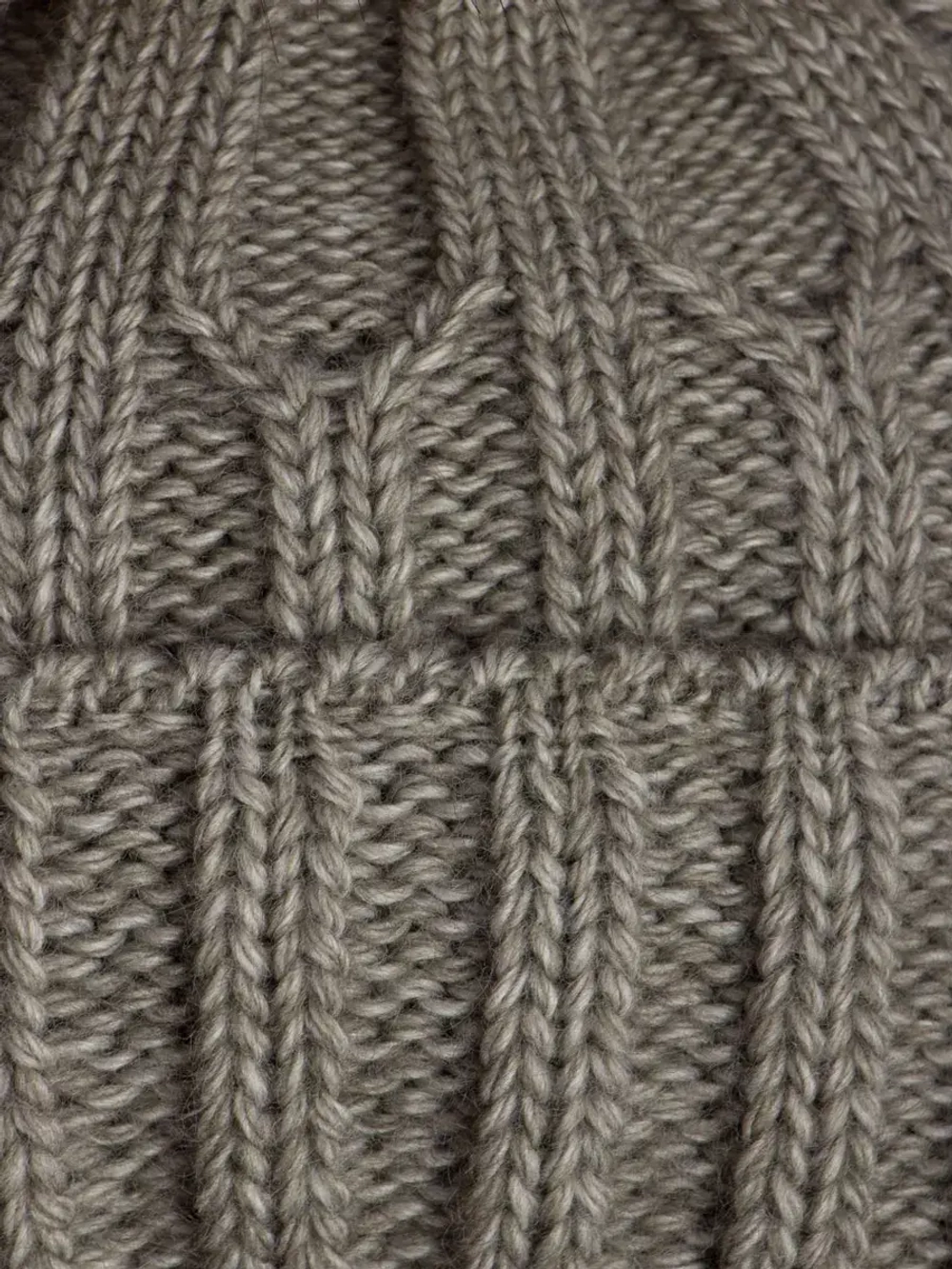 Шапка зимняя детская на завязках и снуд