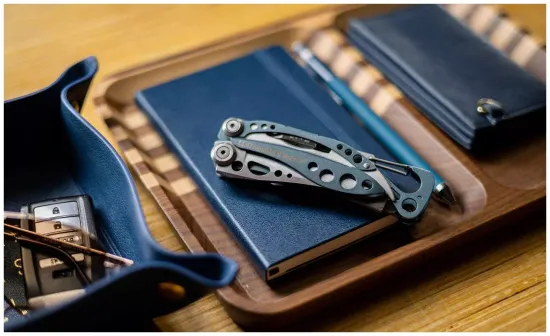 Мультиинструмент Leatherman Skeletool Coyote Tan