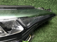 Фара правая Toyota C-HR (2019-2023) LED