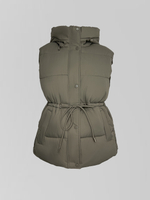 Жилетка YLL A1915 однотонная с капюшоном и утягивающим поясом на талии