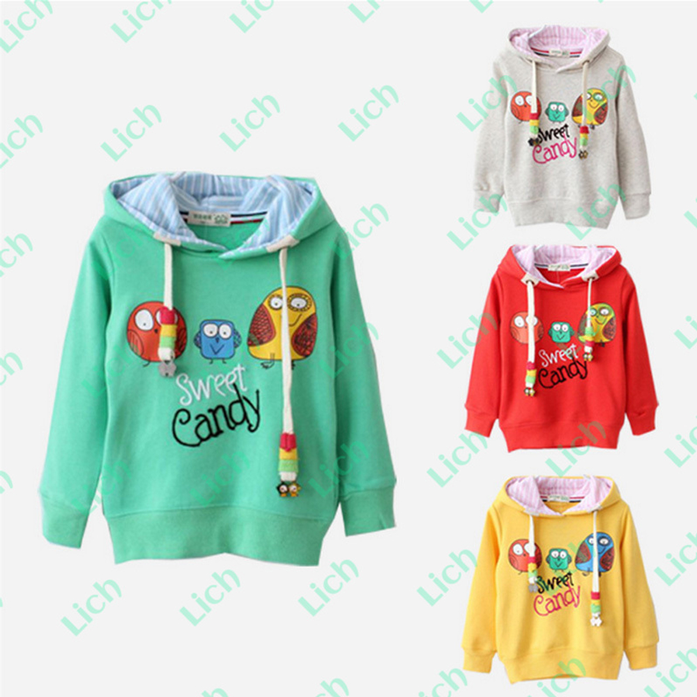 Худи детское однотонное  с контрастными принтами птиц и надписей