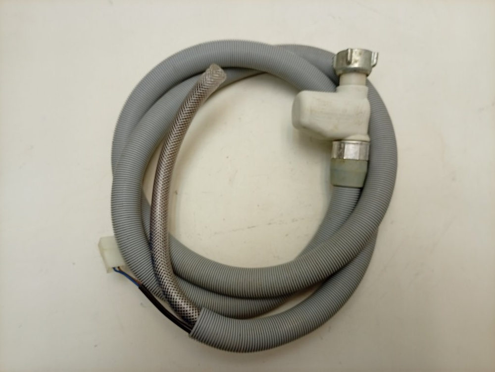 DIS5831 ктп4 Заливной шланг (Аквастоп) для посудомоечной машины Beko Hansa Kuppersberg 1760360100 б/у