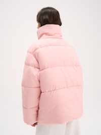 Пуховик стеганый "Розовый" женский