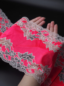 Эластичное кружево розово-красное неоновое с нежно-розовым ширина 19.5 см