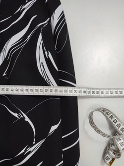 Юбка черная с принтом 48-50 размер