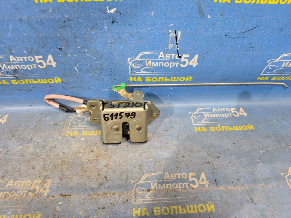 Замок багажника TOYOTA CALDINA 1997-2002