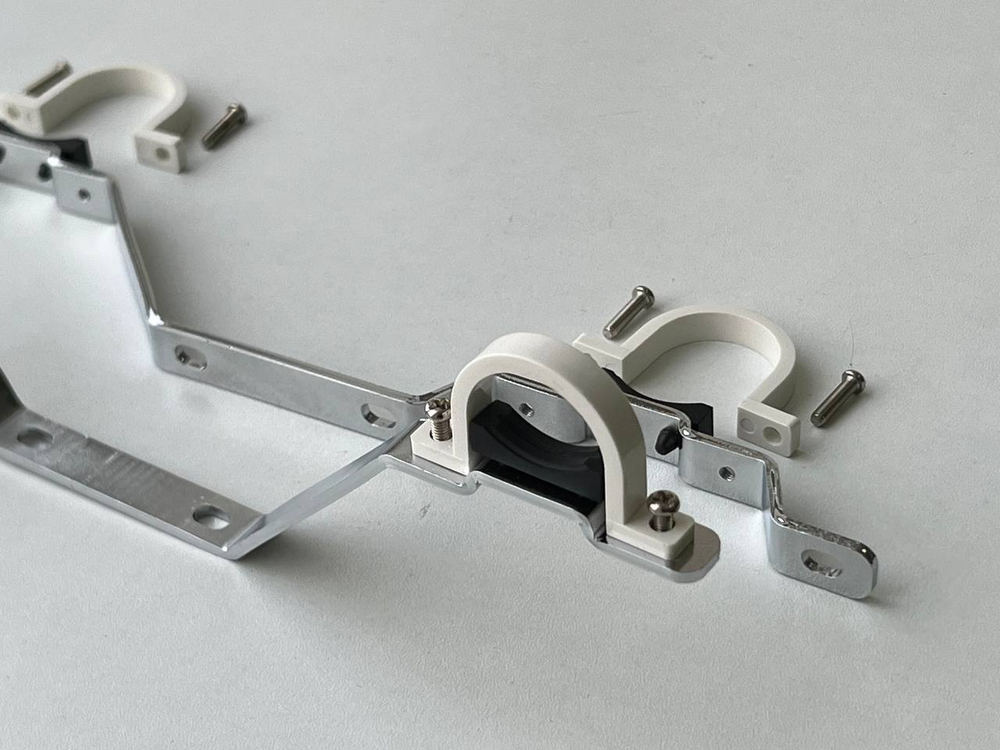 Кронштейны для коллектора RIIFO Flow комплект