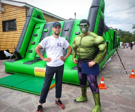 Надувная полоса препятствий