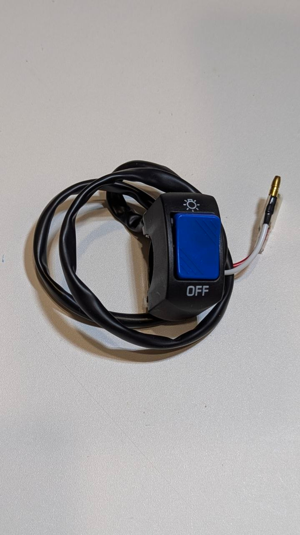 Кнопка включения света фары синяя универсальная (мотоцикл, питбайк, электросамокат)