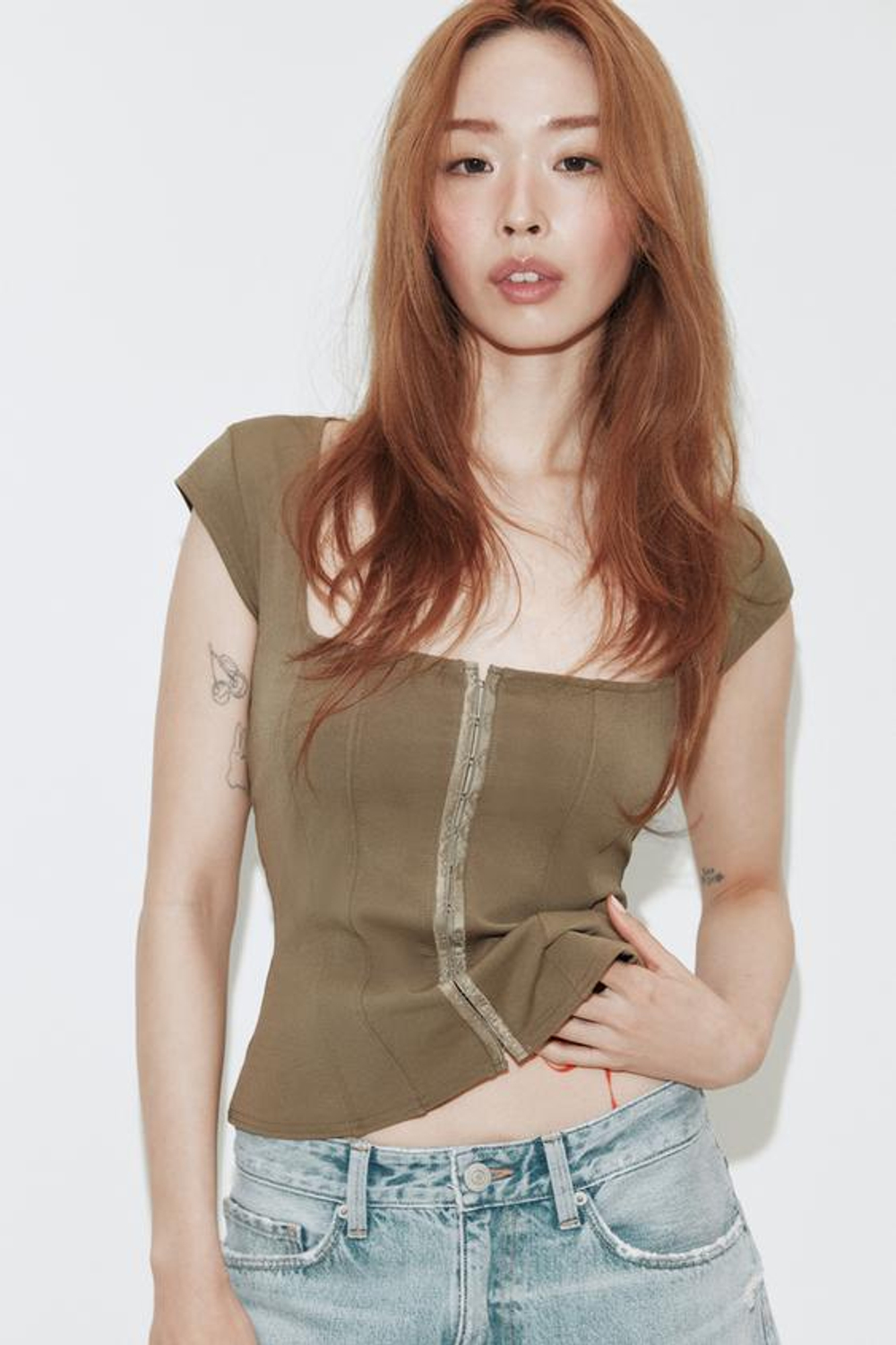 ZARA ЭЛАСТИЧНЫЙ ТОП-КОРСЕТ, ТЕМНЫЙ ХАКИ