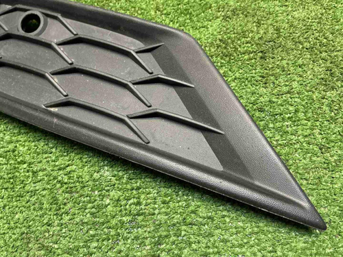 Решетка переднего бампера левая VW Tiguan 2 16-20