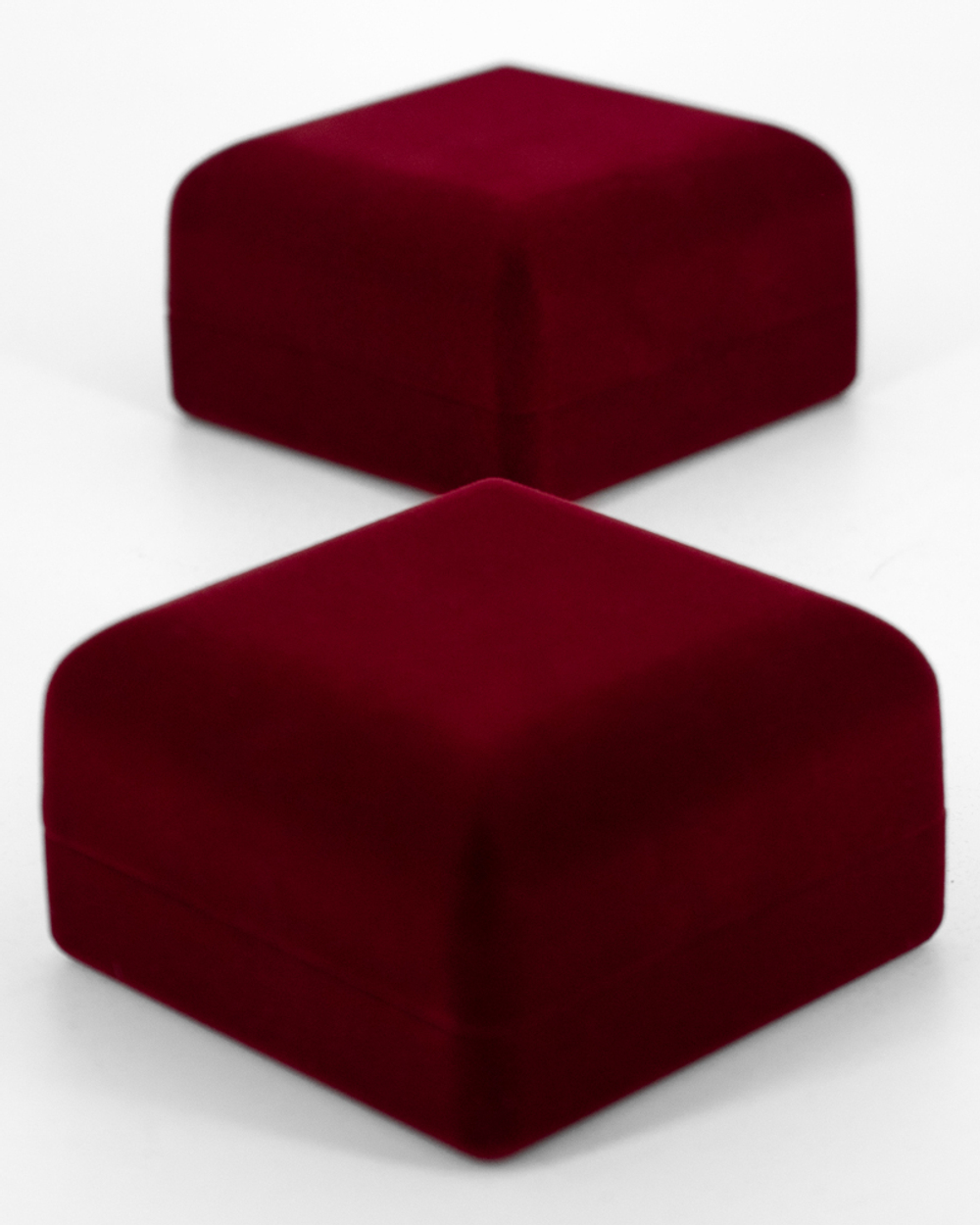 Бархатистая поверхность футляра