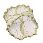 Тарелка в виде листа капусты