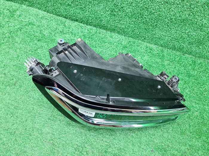 Фара правая VW Talagon (2021-н.в.) LED