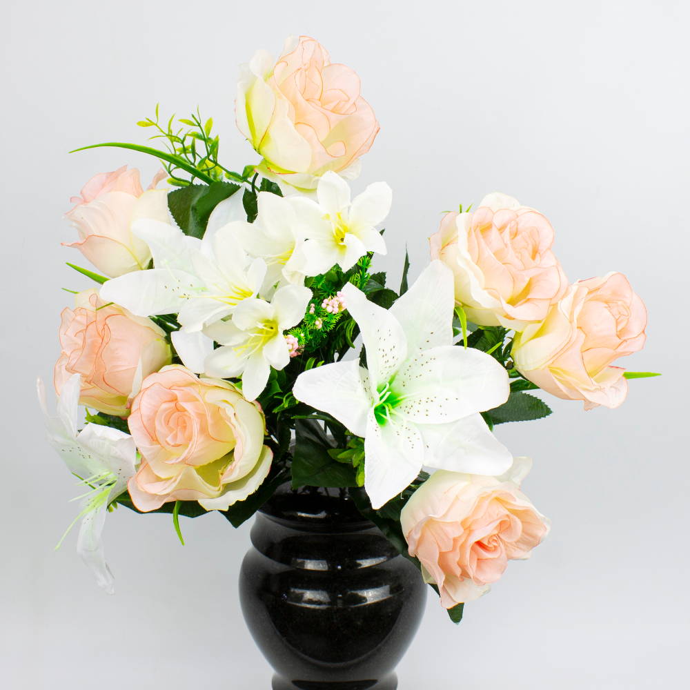 Б013 Букет сборный розы и лилии 40 см