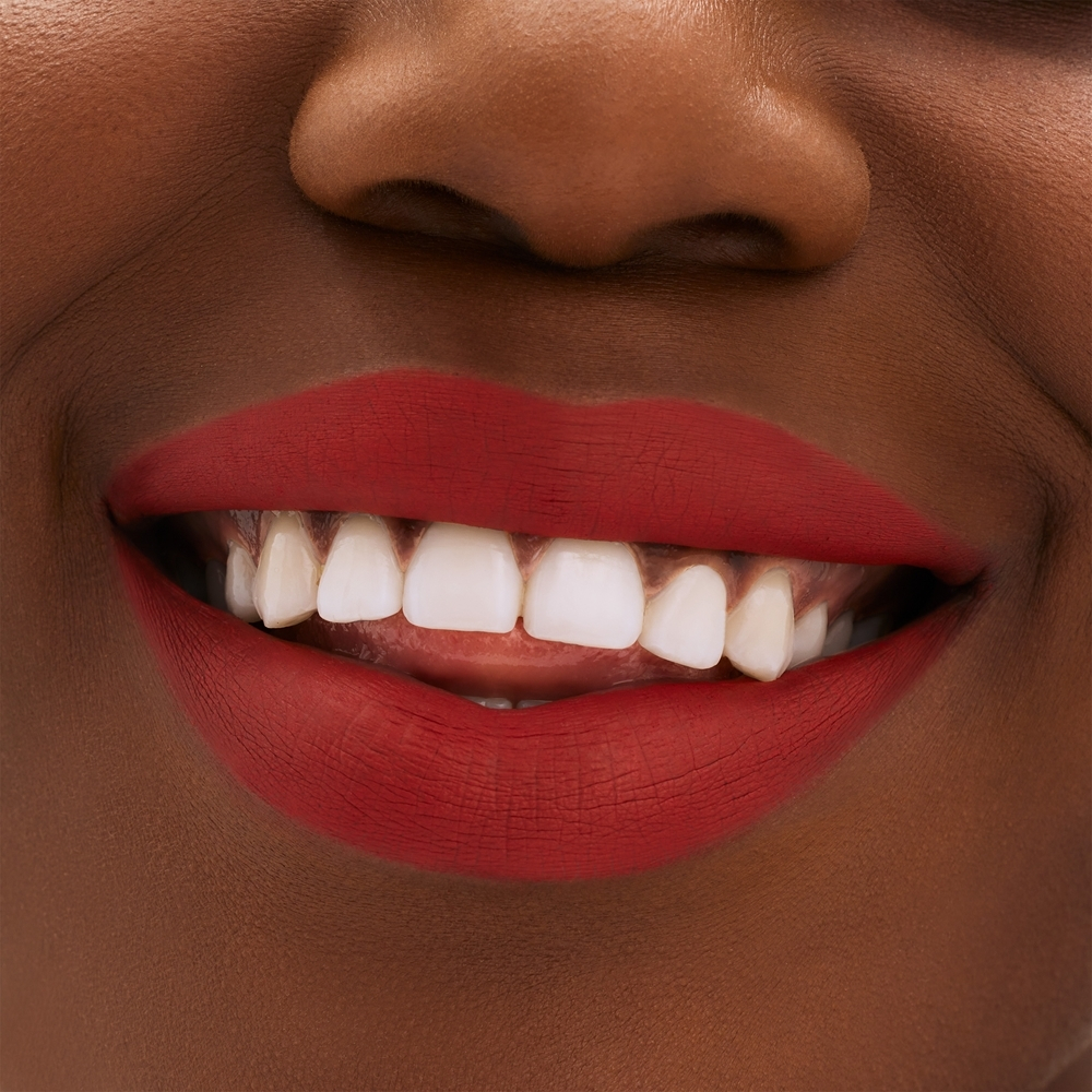 MAC Cosmetics Locked Kiss 24h Lipstick - Стойкая помада с матовым эффектом, 1,8 g