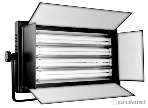 Светильник студийный четырехламповый люминесцентный U-light 220