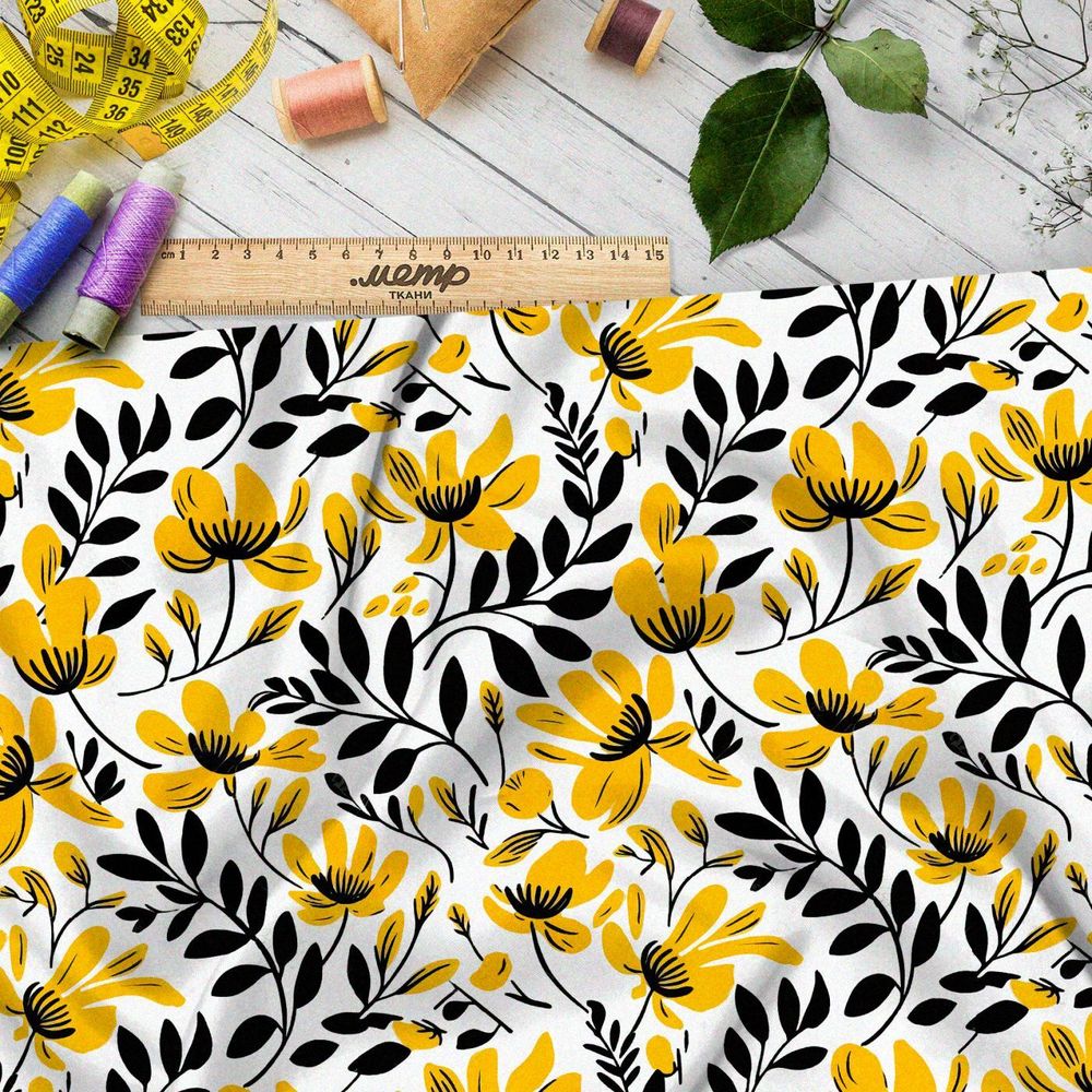 Ткань Ниагара Софт желто-черная цветочная фантазия