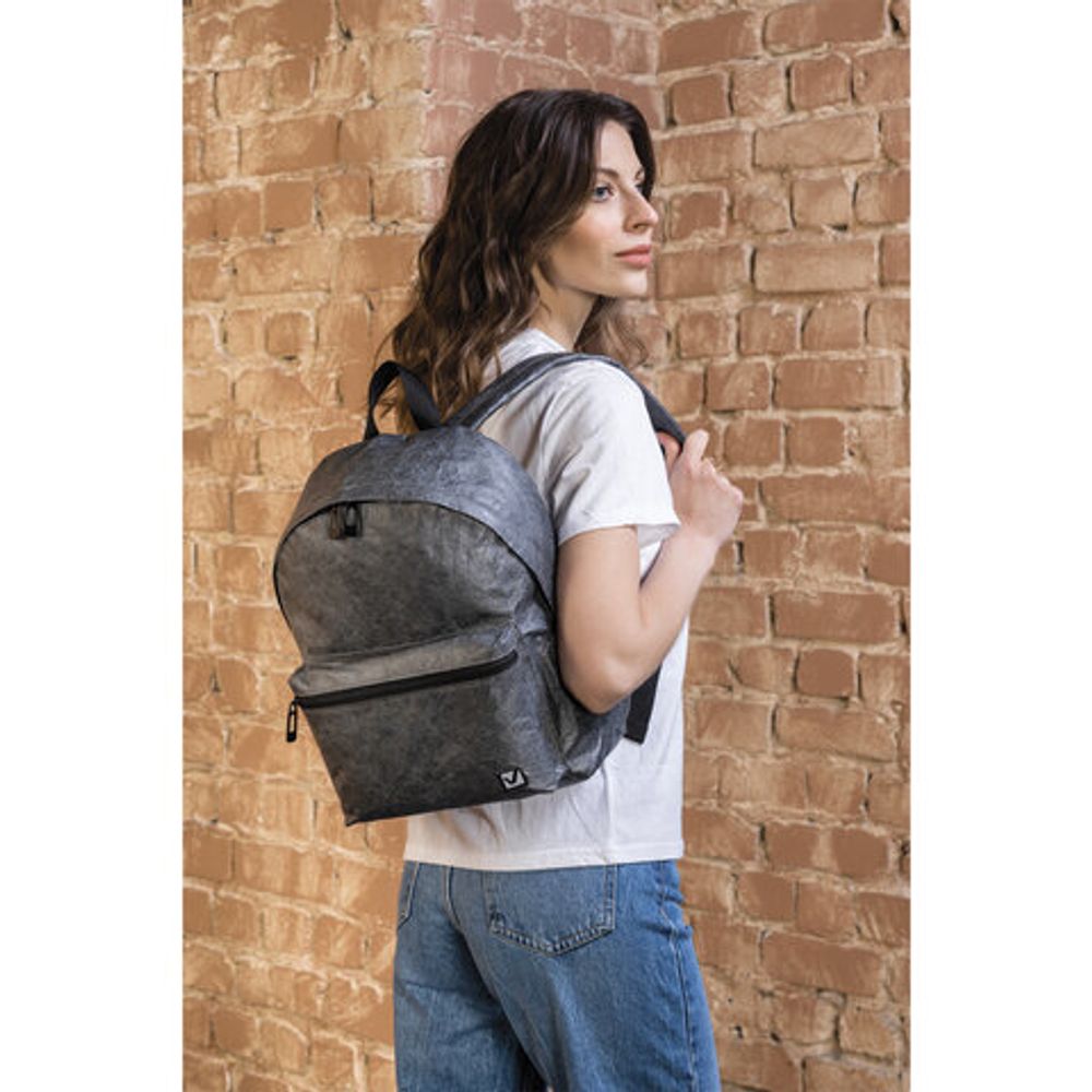 Рюкзак BRAUBERG MIRACLE крафтовый с водонепроницаемым покрытием, графитовый, 34х26х11 см, 229892