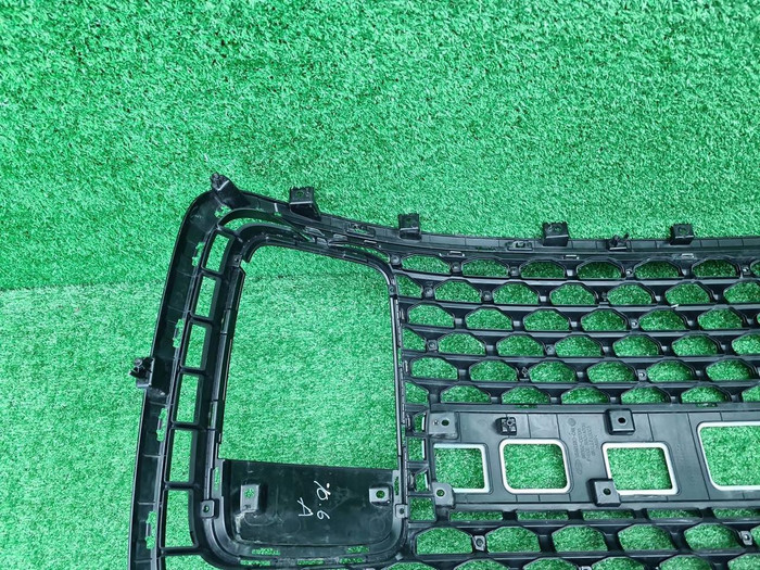 Решетка радиатора Hyundai Staria (2021-н.в.)