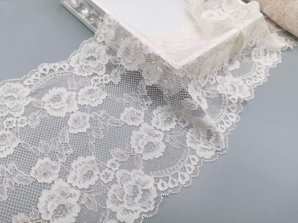 Эластичное кружево, 22см, шампань с нежно-розовой кордовой нитью, (Арт: EK-2731), м