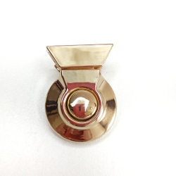 Замок-защелка на винтах 30*40 Золото