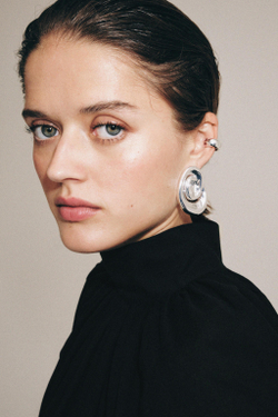 ZARA НАБОР СЕРЕГ-КАФФОВ ОРГАНИЧЕСКОЙ ФОРМЫ, СЕРЕБРИСТЫЙ