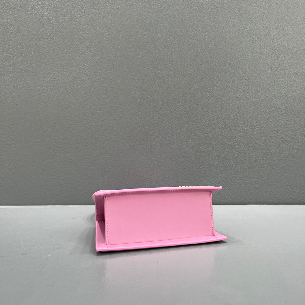 Jacquemus Le Chiquito Moyen 18 cm