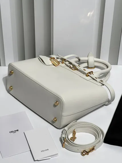 Сумки CELINE TEEN CONTI из натуральной телячьей кожи белая