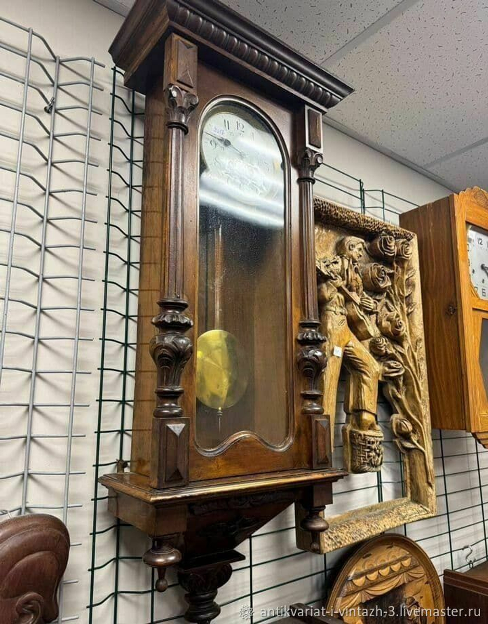 Старинные настенные часы
