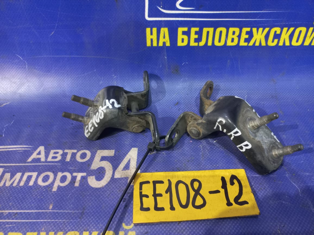 Петля двери задней правой TOYOTA COROLLA 1993