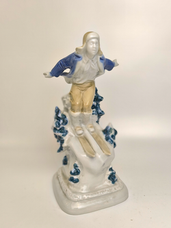 Фарфоровая статуэтка "Лыжник-пионер" ДФЗ Вербилки