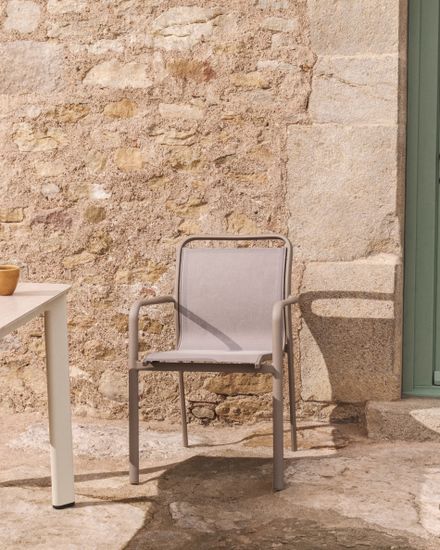 Уличный стул Luri из алюминия цвета таупе и бежевого текстиля