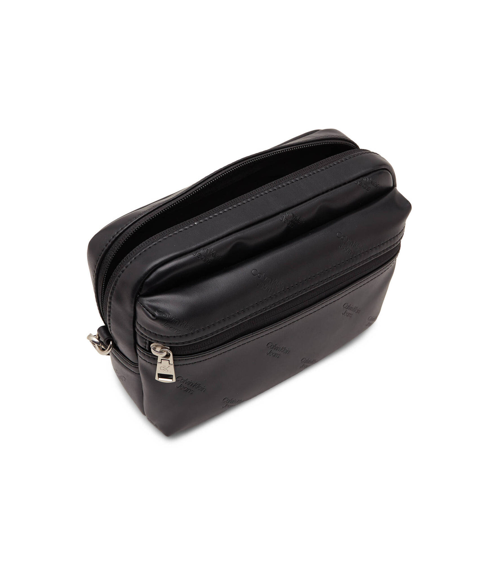 Косметичка CALVIN KLEIN JEANS - черный(K50K511815)