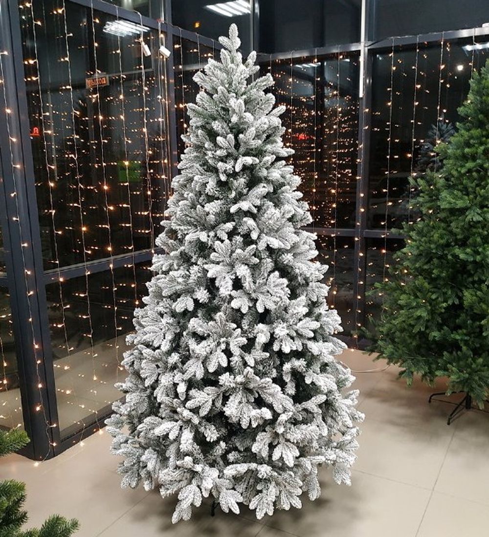 Заснеженная ель с гирляндой «Барокко» теплый свет (Литая+пвх) 180 см / 1,8 м