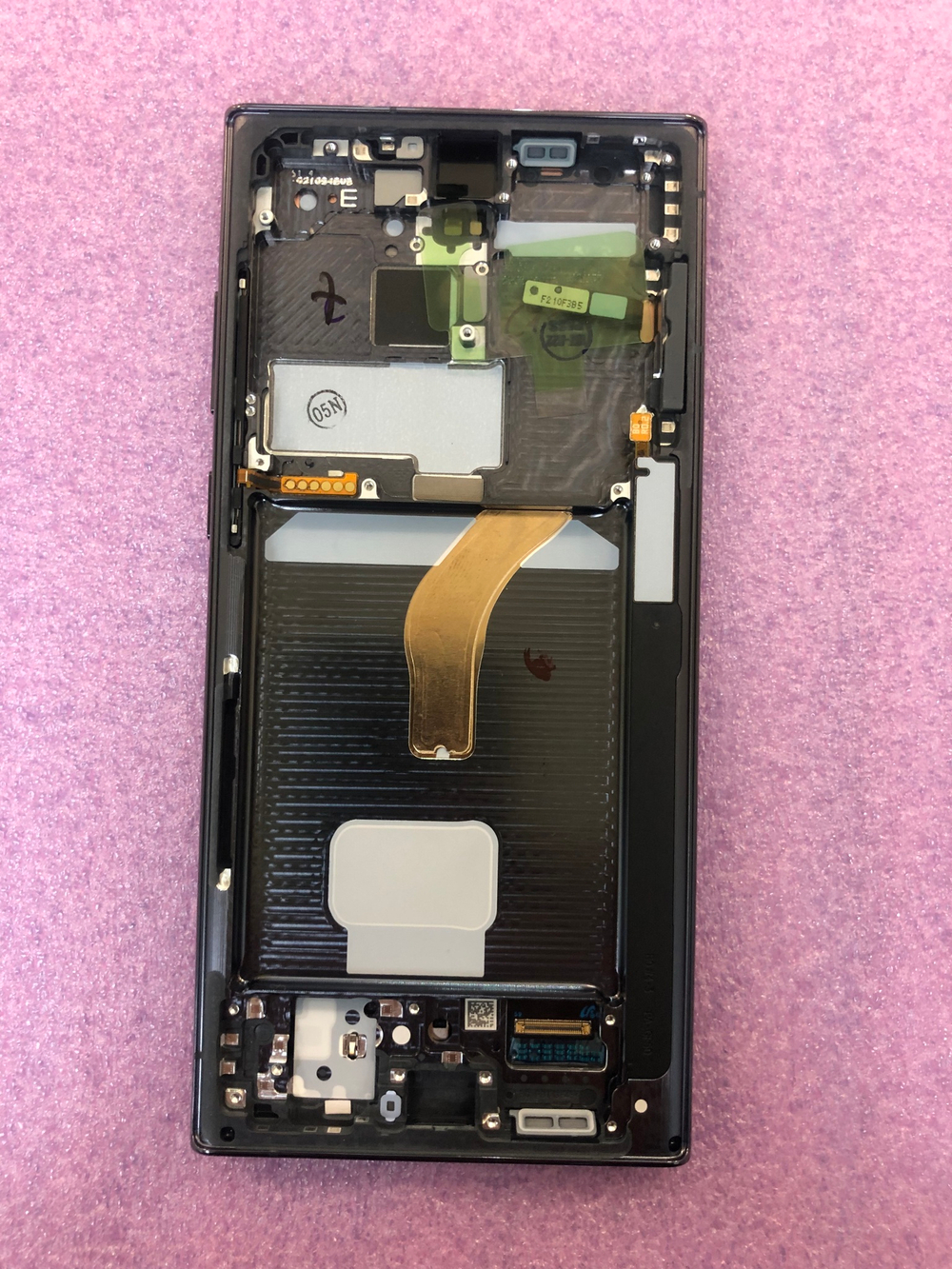 Дисплей в сборе с тачскрином и рамкой для Samsung S908 Galaxy S22 Ultra Оригинал