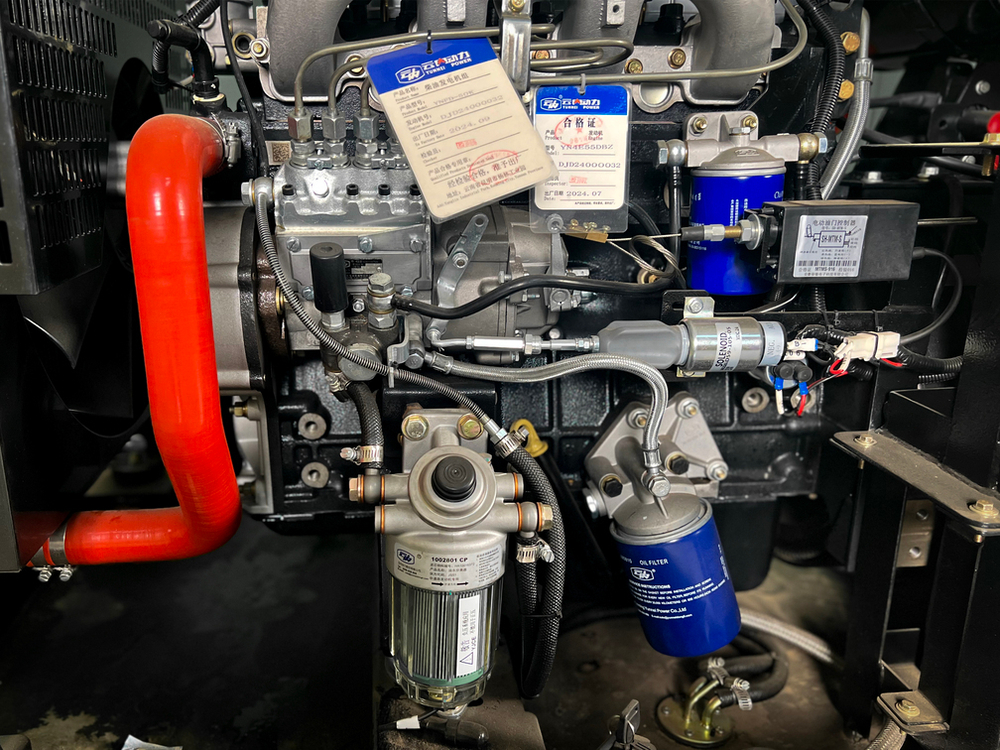 Дизельный генератор Vektor AD-50Y-T400 с АВР