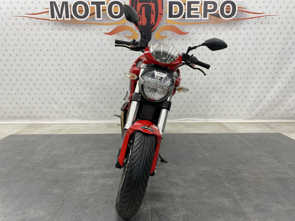 Ducati Monster 696 , 2013