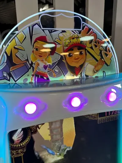 Детский автомат с видеоигрой «Паркур»