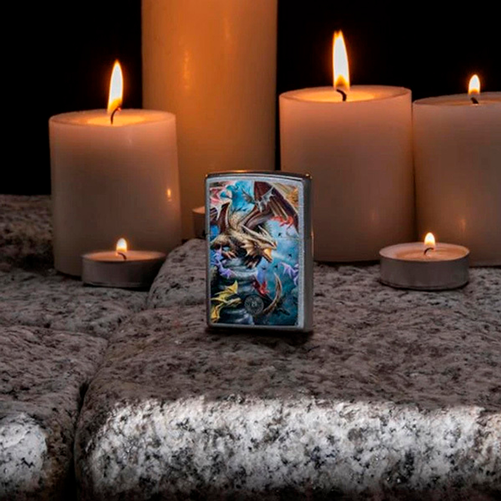 Зажигалка Zippo Anne Stokes с покрытием Street Chrome