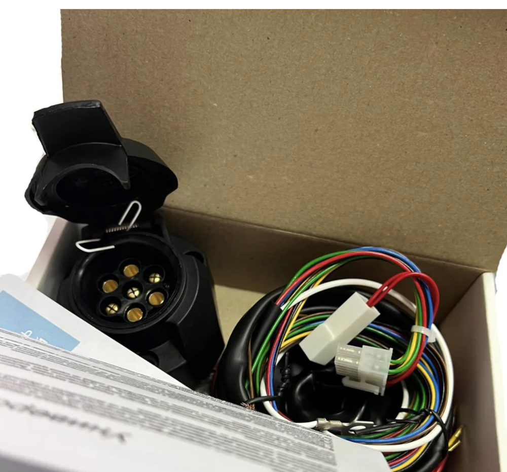 Комплект штатной электрики для фаркопа 7-pin Nissan Patrol VI Y62 2010-2019 с блоком - КонцептАвто KA SC 71 117 010