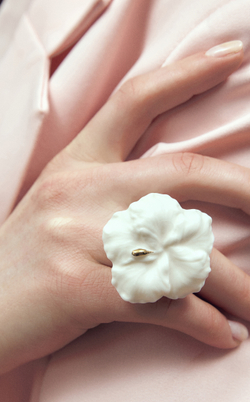 ALWME Кольцо ГИБИСКУС XL