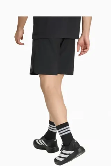 Шорты adidas Real Madrid 25/26 Tiro Travel - черный